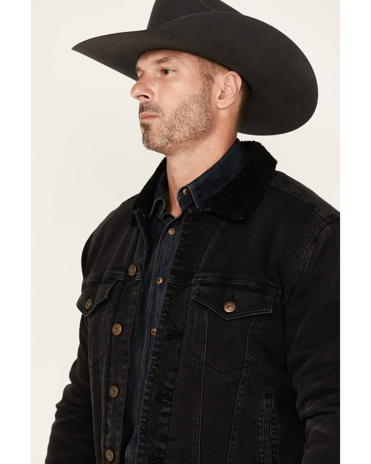 Cody James Men's Outlaw Sherpa Lined Denim Trucker Jacket - Image 2